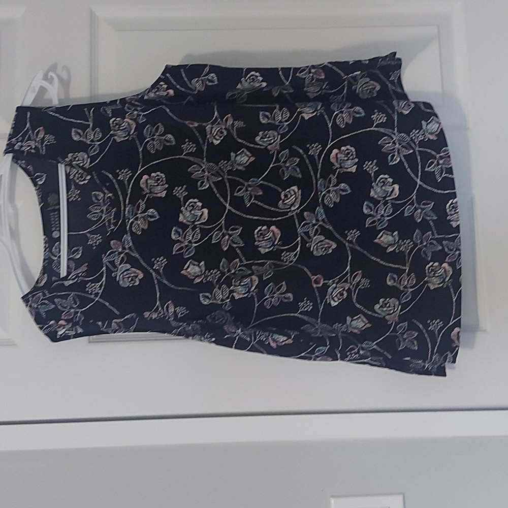 Maggie Barnes sleeveless blouse